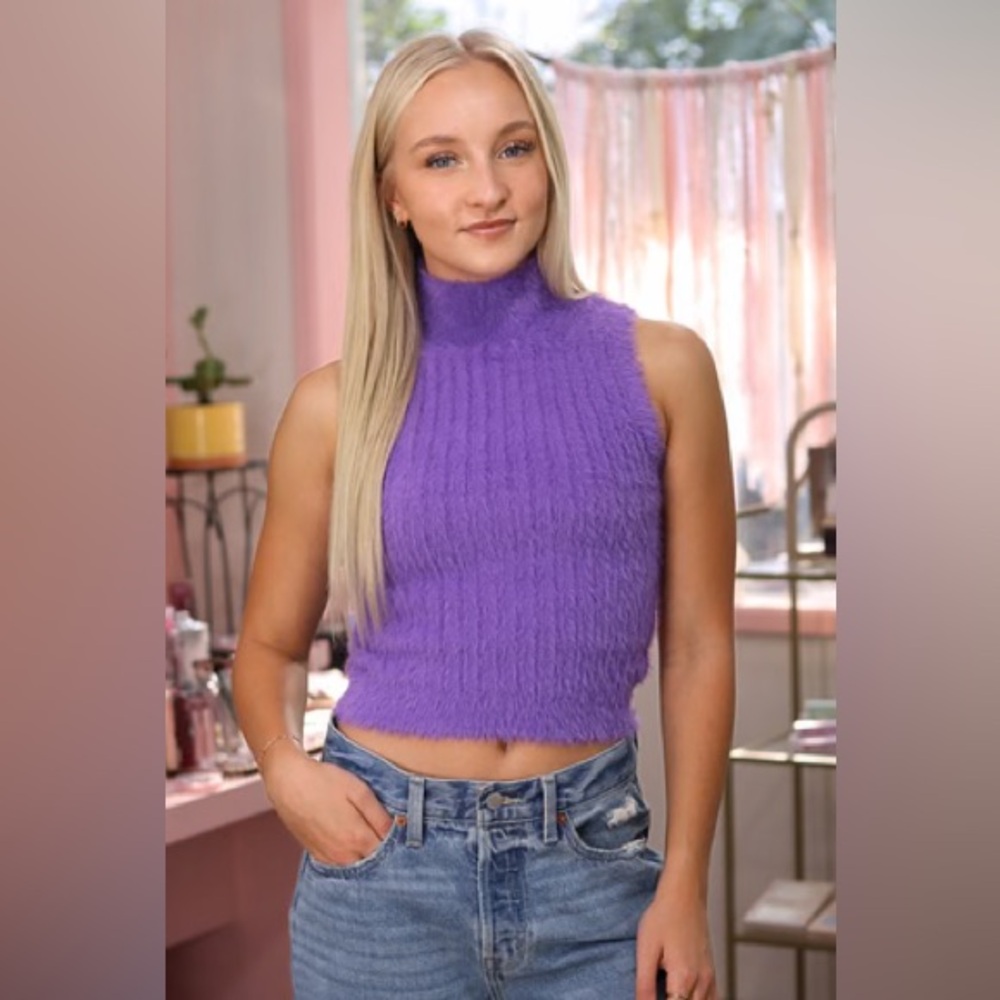 *24 HOUR SALE* As If Lavender Sleeveless Turtleneck Eyelash Sweater Top